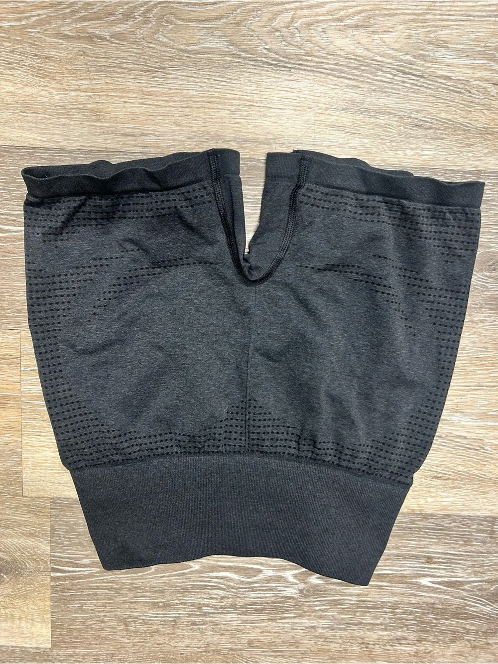 Gymshark Women's Everyday High Waisted Training Seamless Shorts Black XXS (2-4) - Picture 6 of 8